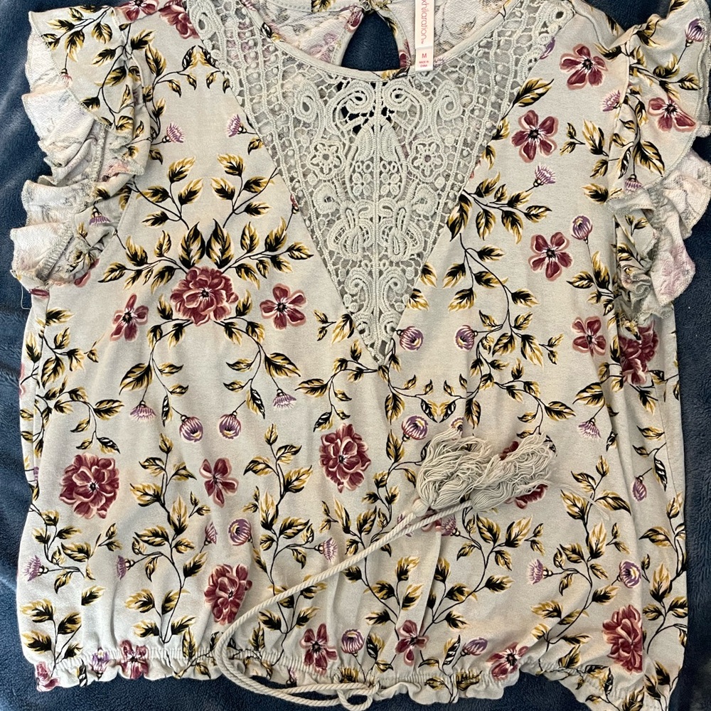 Xhilaration Lace Crop Top
